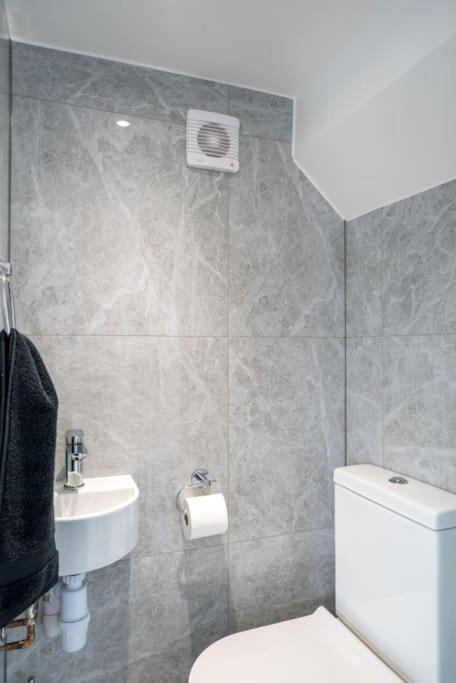 哈罗区Lux 3Bed Near Wembley With Parking By Oceana Group - Sleeps 8公寓 外观 照片